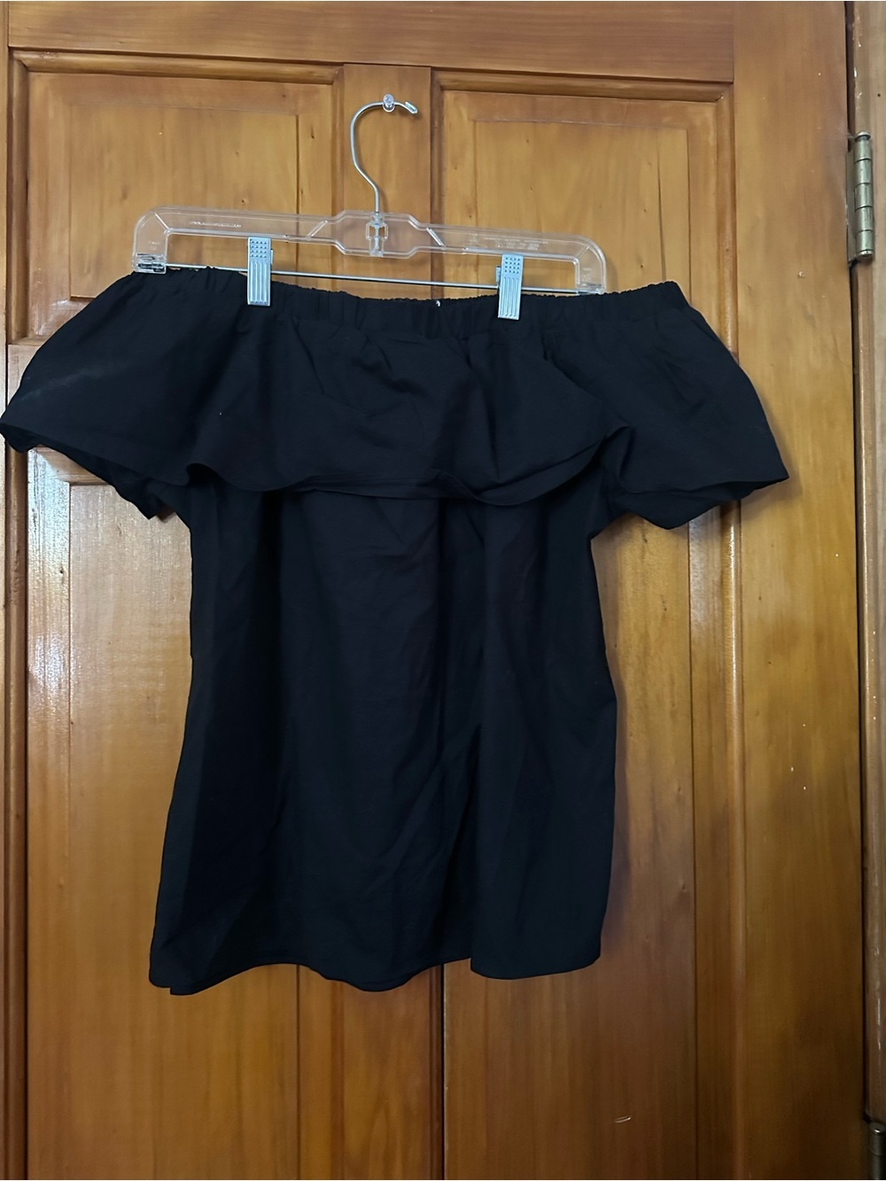 Velvet Heart Black Off-Shoulder Ruffle Crop Top - Picture 2 of 3